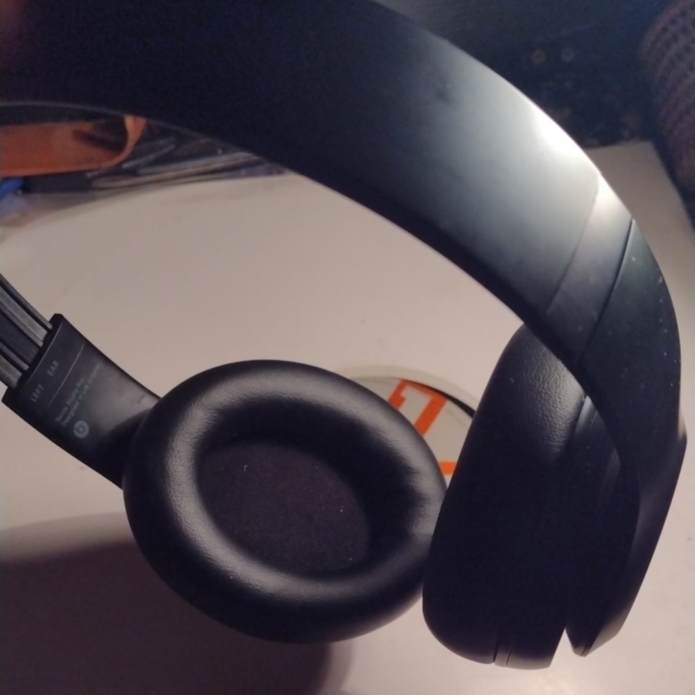 Beats Studio Pro Black Over-Ear Headphones NWOT